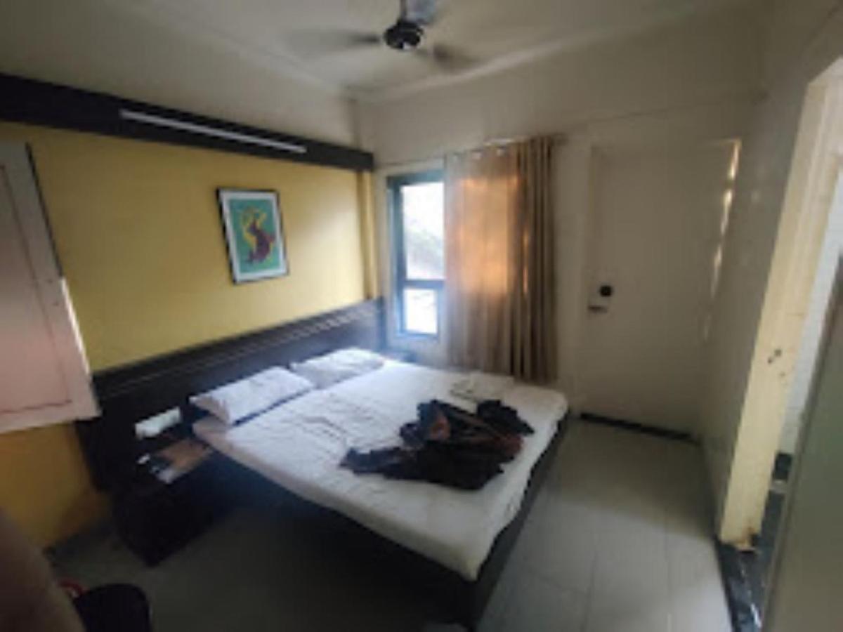 Hotel Abhishek ,Nashik Ngoại thất bức ảnh